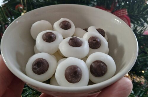 hjemmelavede pebermyntepastiller, nem juleguf, pastiller med pebermynte, pebermyntepastiller med chokolade, nem julekonfekt